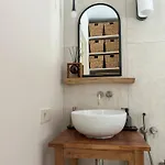 度假居 Ivis House Lakeside Retreat In *