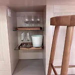 Ivis House Lakeside Retreat In 度假居