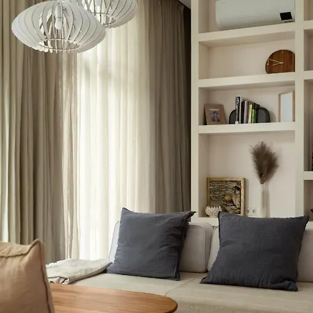 Ivis House Lakeside Retreat In Vilnius