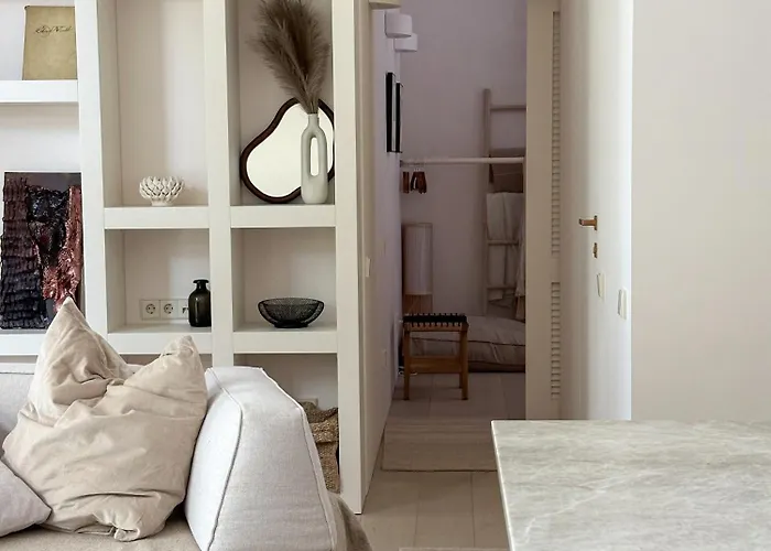 Ivis House Lakeside Retreat In Feriehus *