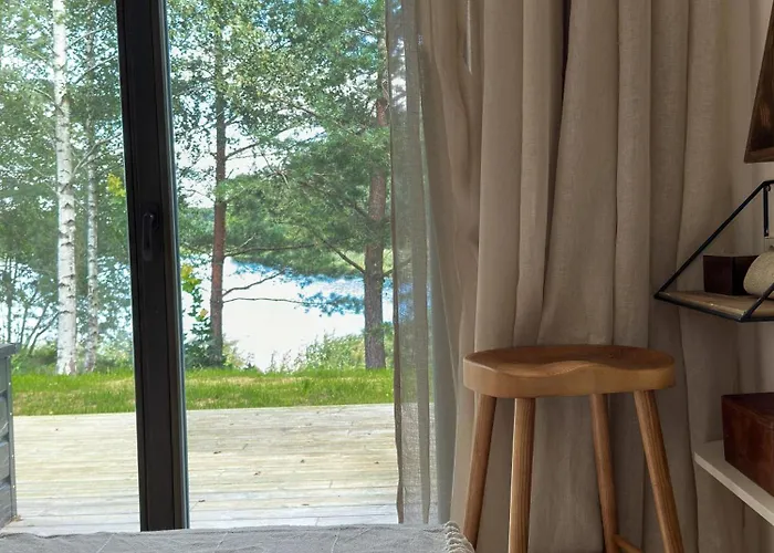 Feriehus Ivis House Lakeside Retreat In *