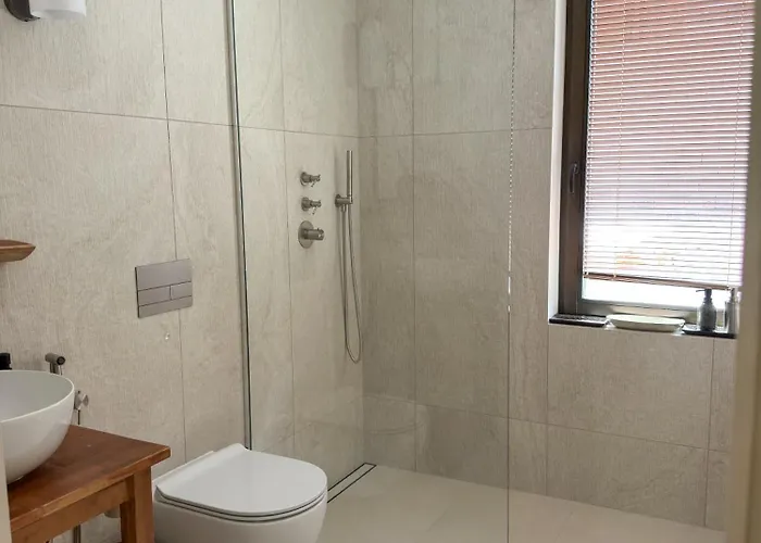 Dom wakacyjny Ivis House Lakeside Retreat In Wilno