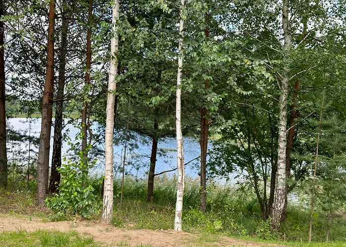 Ivis House Lakeside Retreat In Feriehus *