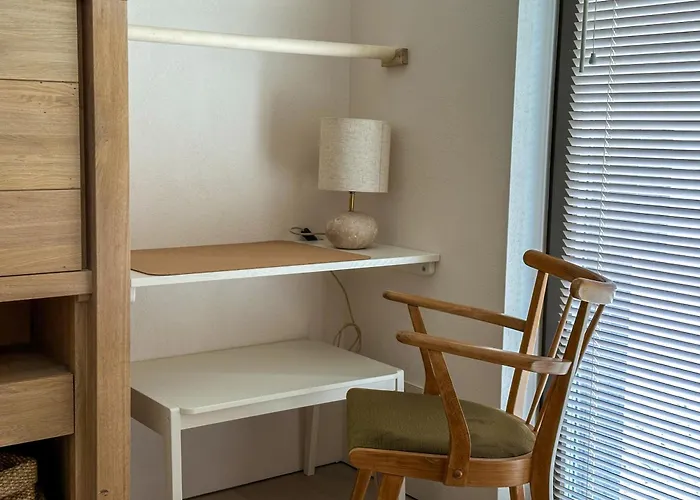 別荘 Ivis House Lakeside Retreat In *