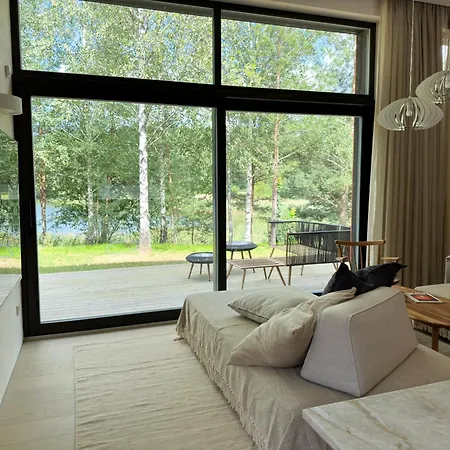 別荘 Ivis House Lakeside Retreat In ヴィリニュス