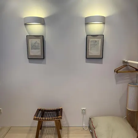 Ivis House Lakeside Retreat In Будинок відпочинку